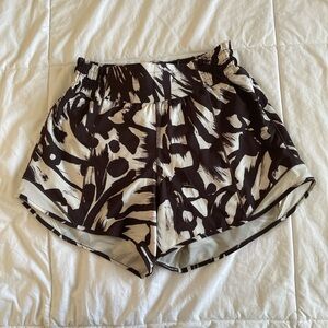 Lululemon Hotty Hot HR Shorts